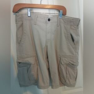 New Men's GAP Tan Cargo Shorts Size 31